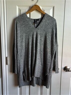 Miss Chievous grey V-neck king sleeve high low layering top